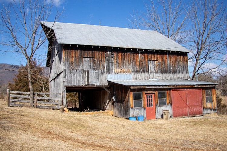 Barn